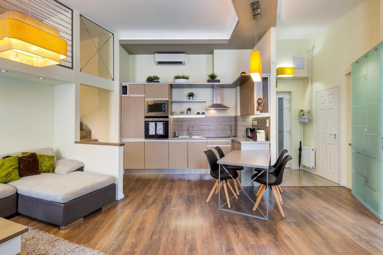 Spacious & Stylish Apartment In Downtown בודפשט מראה חיצוני תמונה