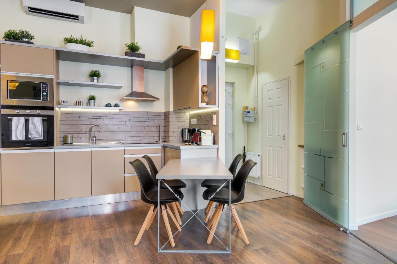 Spacious & Stylish Apartment In Downtown בודפשט מראה חיצוני תמונה