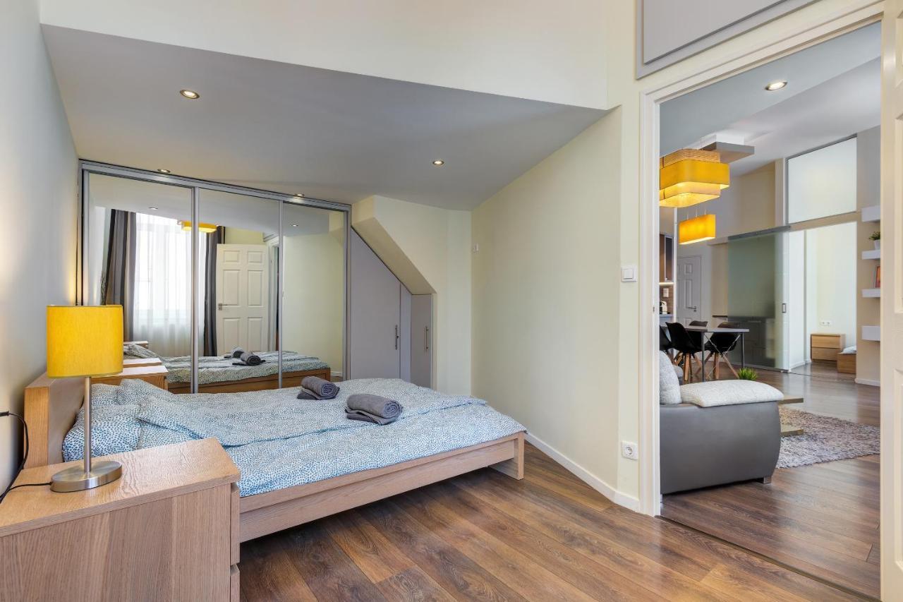 Spacious & Stylish Apartment In Downtown בודפשט מראה חיצוני תמונה