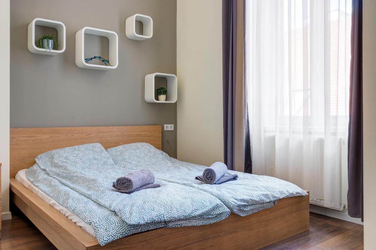 Spacious & Stylish Apartment In Downtown בודפשט מראה חיצוני תמונה